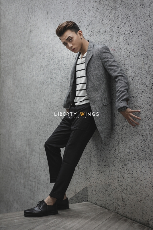 bộ sưu tập vest của liberty wings